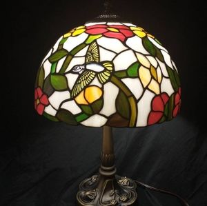 Vintage Splendor Lighting Tiffany Style 12" Hummingbird Table Lamp